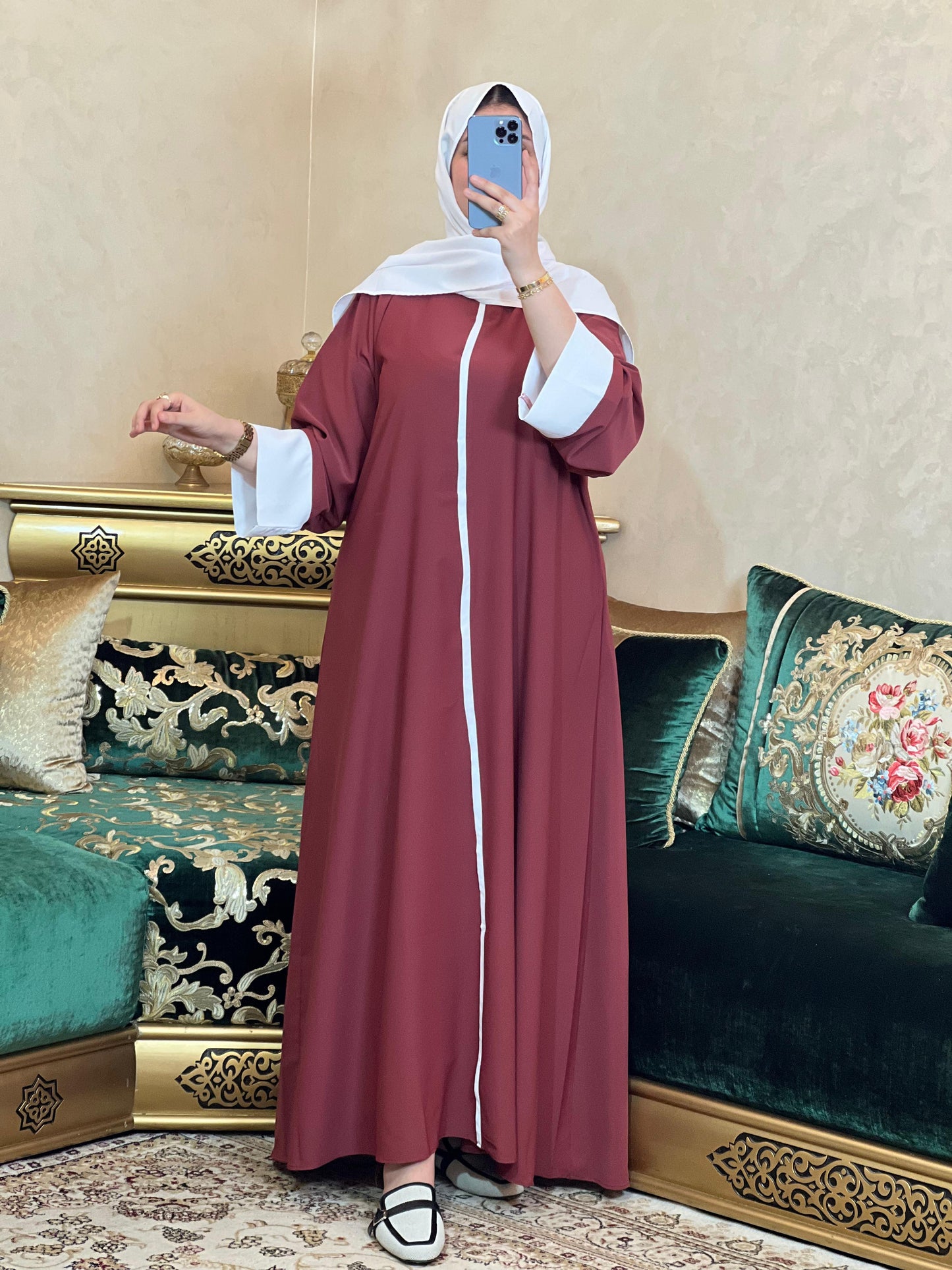 Abaya Narjiss