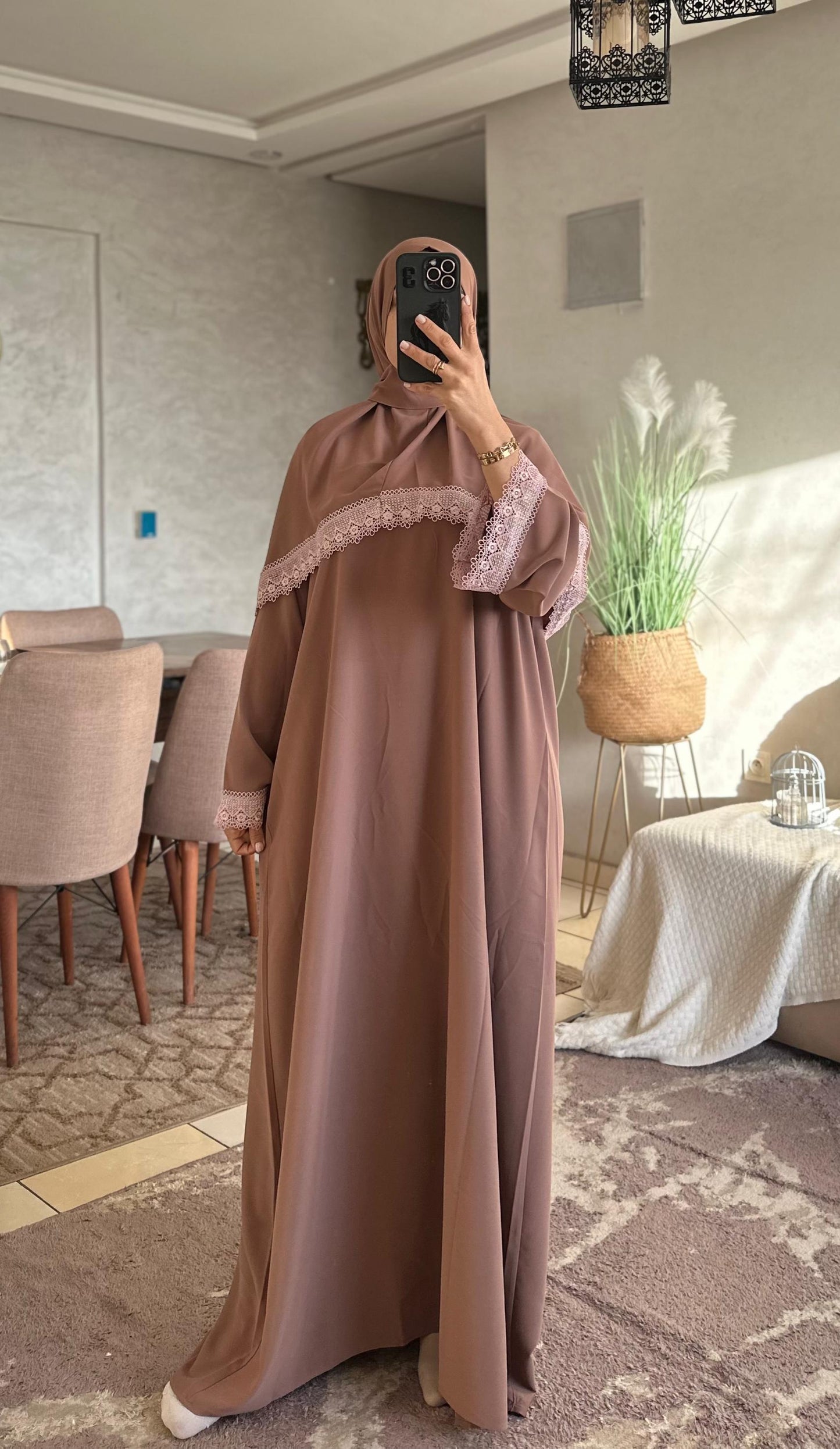 Abaya Nour