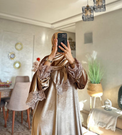 Abaya Sultana