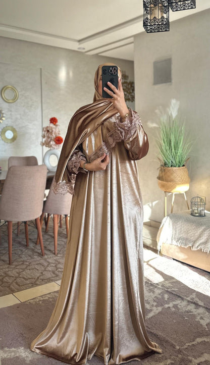 Abaya Sultana