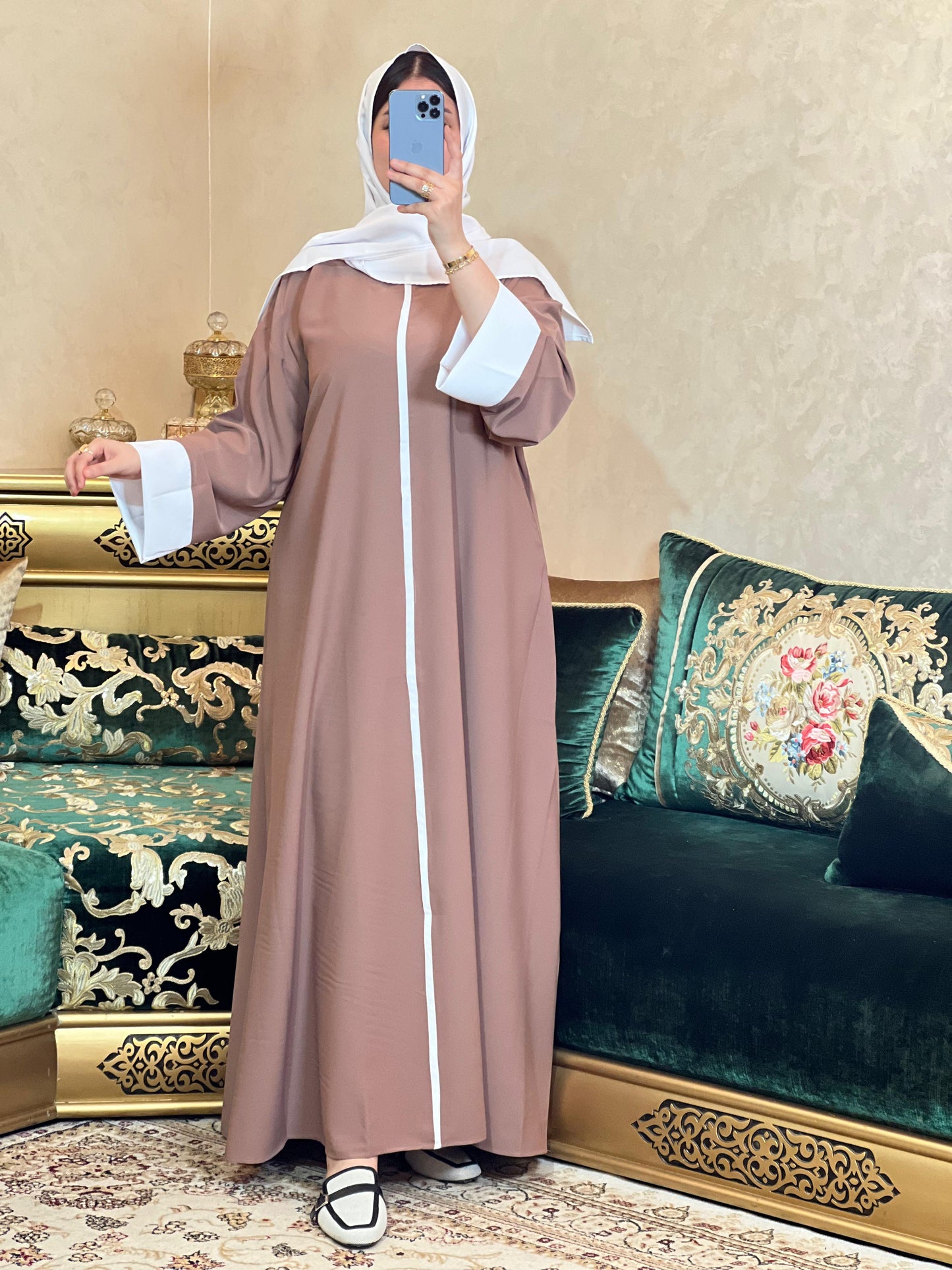 Abaya Narjiss