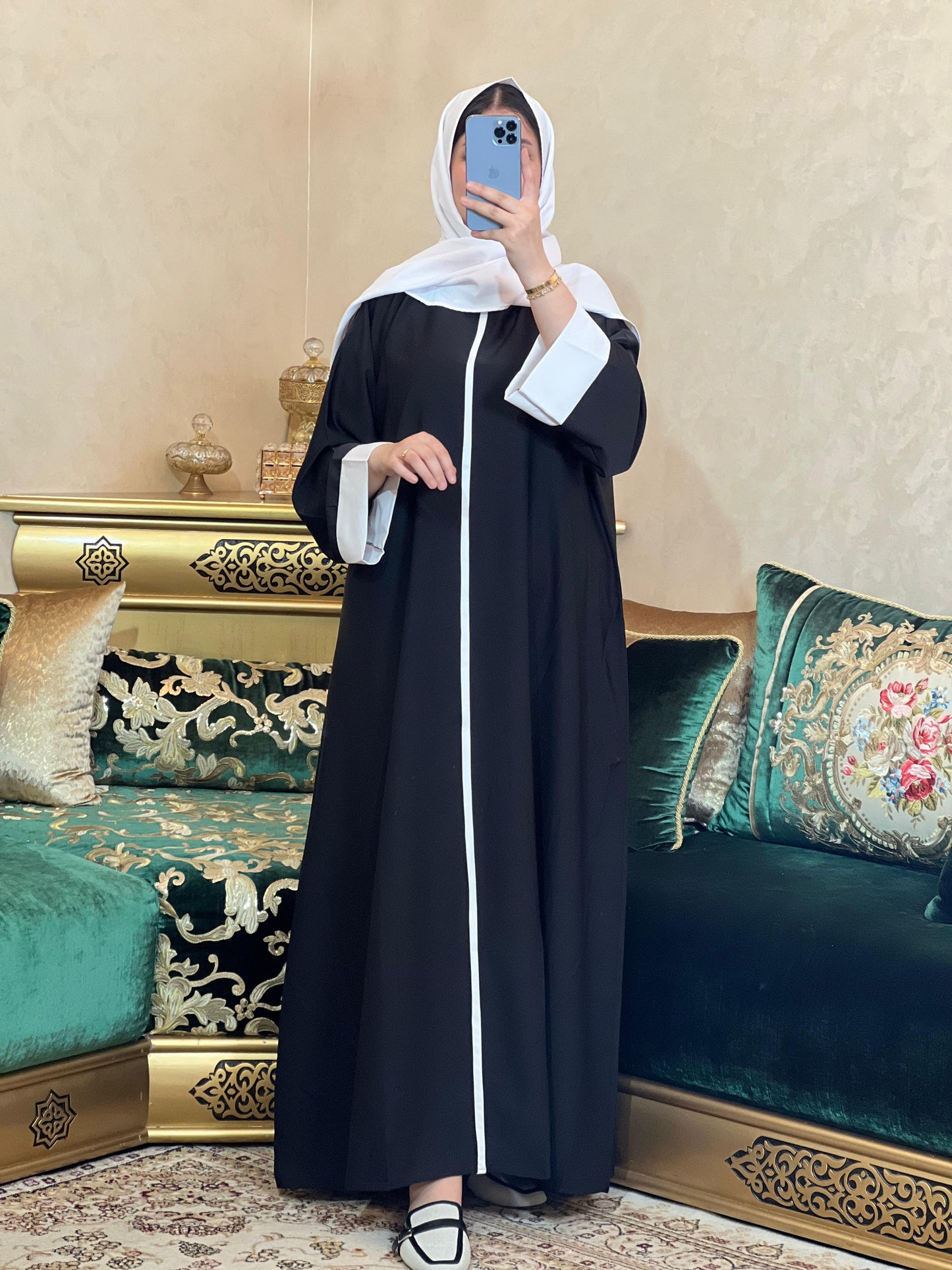 Abaya Narjiss
