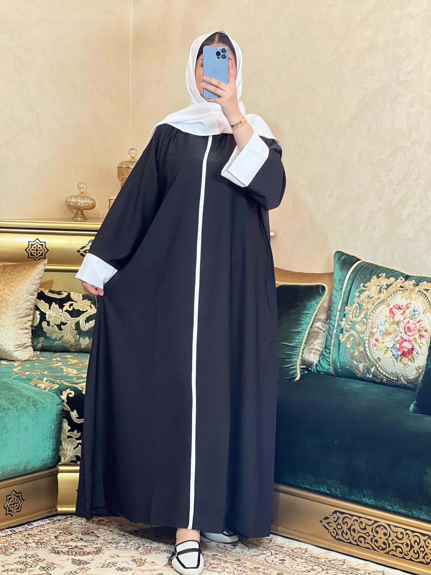 Abaya Narjiss