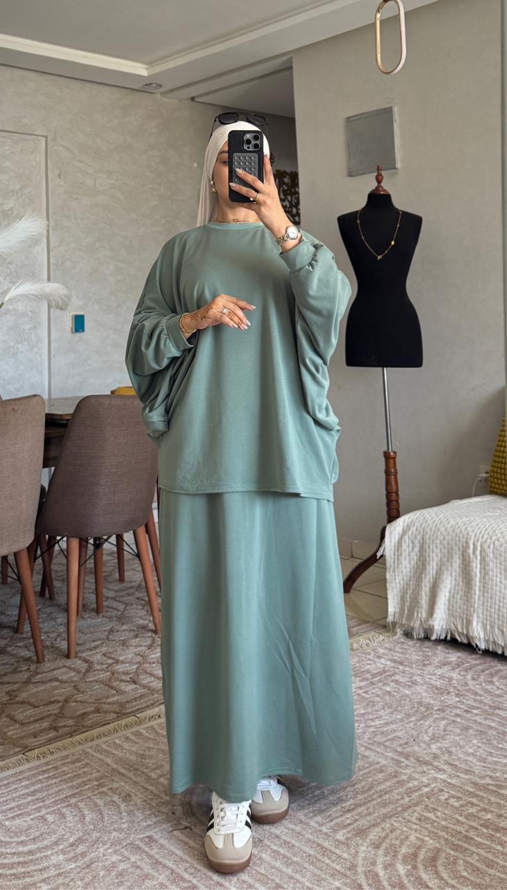 Tricot et Jupe Hayaà